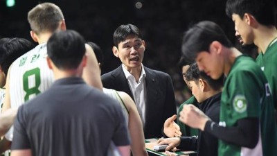 6강도 못 갈 거라 했는데... 정규 3위→PO 탈락, 김주성 DB 감독 200% 이상 해준 선수들 고마워 [부산 현장]