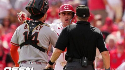 듣기 싫은 말했다 이정후도 당황, 삼진 당한 타자한테 왜 소리치고 삿대질했나…욕설→빈볼→벤클 폭발 왜?