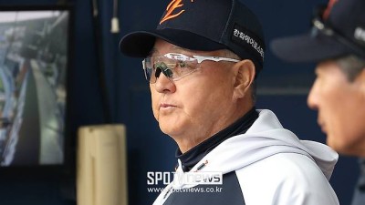 감독 잘못 김경문 감독 고개 숙였지만…납득 어려운 해명, 결국 '찝찝함'만 한가득 남았다