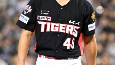 이범호 감독, 이의리와 깜짝 사우나 회동 비하인드…156㎞에 본인도 깜짝 놀랐다더라, 이제 감잡은 듯 [잠실 현장]