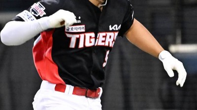 '잠실 대폭발' 김도영, 8회 전율의 역전 투런포 쐈다