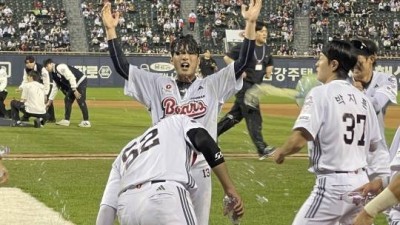 두산-KIA 잠실서 펼친 10이닝의 명승부, '8회 김도영 역전포, 8회 양의지 솔로포, 10회 이유찬의 끝내기'