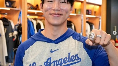“내 인생 최고의 선택” LA 다저스 김혜성, 드디어 월드시리즈 반지 받았다