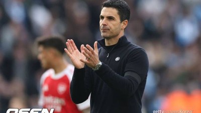 하필 9골 터진 PSG-바이에른 경기 다음날.. “아르테타 축구가 따분하다고? 현실을 받아들여 아스날 전설의 항변