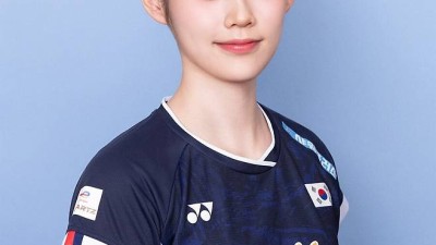 中 왕즈이 잡아야 할 '안세영 보조자'…세계 8위에 대역전+우버컵 13승 1패 '훈풍'→황금 대진 곁들여 V3 달성한다
