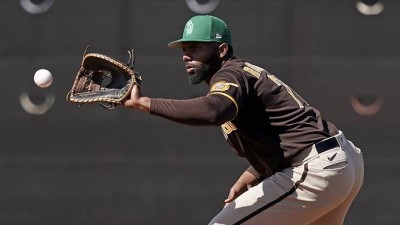 'NPB 경력+마이너 215홈런' 베테랑 거포, KIA와 계약 체결…'햄스트링 부상' 카스트로 대체외인 유력