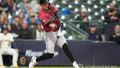 '마이너리그 계약'에서 MLB 타율 1위로...34세 바르가스, 개막전 이후 23경기 연속 안타 반전 드라마