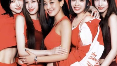 아이돌 트와이스, 日 프로야구 경기 중단시켜 화제…인근 공연장 '화려한 불꽃놀이'→선수들도 시선 집중