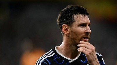 메시가 손흥민처럼 뛸 순 없어 PSG '최악 감독' 오명…포체티노 입 열었다 파리 왔을 때 이미 33살, 전방 압박 불가능했다