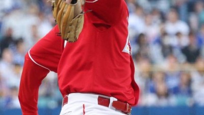오늘(2일) 'KBO 유일' 오후 2시 경기 '벌써 매진'→위기의 외인 선발 출격! 사령탑 잘해줄 때가 됐다 기대감, 롯데-SSG 선발 라인업 발표 [인천 현장]