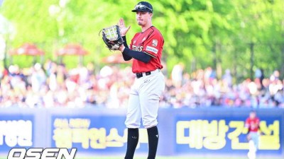 “보이지 않은 1루수”… KIA 데일 수비, 뼈아픈 한 장면 [박준형의 ZZOOM]