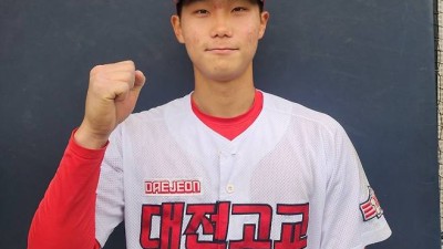 “정우주로 이뤄지면 영광”…홈런+호수비 다 보여준 대전고 주장 [황금사자기]