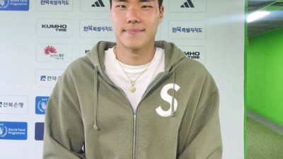 송범근! 송범근! 팬들 외침에도 PK 거절한 송범근 나도 차고 싶지만...골 넣는 것보다 안 먹는 게 더 좋아요[현장인터뷰]