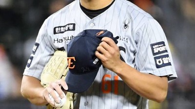'불펜 1위→긴급 선발 전환' 미안하다, 한화 정우주 어깨가 무겁다…유일한 희망 될 줄이야