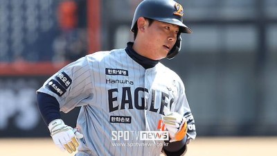 한화 37년 묵은 기록이 올해 깨질까… 깜짝 등장한 거포 포수, 리그 판도 균열낼까
