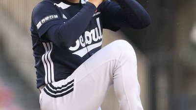 공 '81개' 던질 동안 3회도 못 막았다... '사사구'로 자멸한 최승용, 대비되는 LG의 '무사사구'