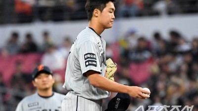 '공은 못 치겠는데 스트라이크가 안 들어온다' 157km 강속구에도 4볼넷 자멸...정우주 첫 선발 씁쓸한 결말
