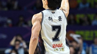 허훈, 韓 최고 가드 인정 이상민 감독 '극찬 또 극찬'…정작 본인은 아직 시리즈 안 끝났다, 방심 않고 최선 [고양 인터뷰]