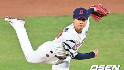 차라리 국내 투수 쓰는게… 이러다 AQ 1호 퇴출 될라, 롯데 쿄야마 시즌 두 번째 말소…윤성빈-손호영 콜업 [오!쎈 부산]