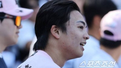 너무 감사합니다 김밥 서비스에 한국어 인사... '아쿼 효자' 왕옌청, 149km로 LG 잡고 '대전 팬심' 완전 접수[대전 인터뷰]