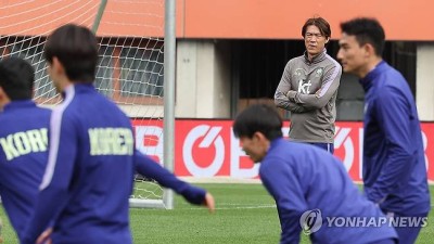 '67년 만의 우승 도전' 한국 축구, 아시안컵서 베트남 등과 격돌