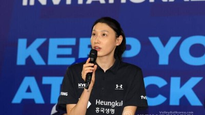 [칼럼] 배구를 살리고 꿈을 살렸다…'신인감독 김연경' 시즌2가 더 기다려지는 이유