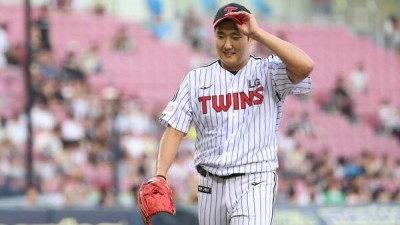 오히려 전화위복? 주전 마무리 어깨 수술→90억 불펜 투수 붕괴, 최악의 상황 마주했던 LG, 손주영 클로저 카드 신의 한 수 되나?