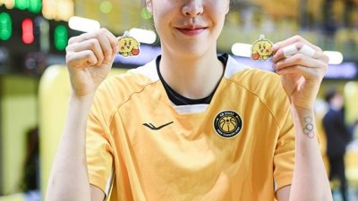 [FA 비하인드] 밤 10시에 연락한 박지수→한걸음에 달려간 KB... 4차례 만남 끝에 재계약 성공