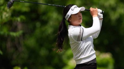 ‘장타 여왕’ 윤이나, 282야드 폭발... LPGA 데뷔 첫 승 정조준