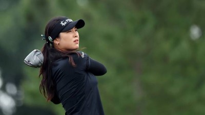 258m '대포알' 드라이브 쾅쾅…윤이나, LPGA 크로거 퀸시티 공동 선두 출발