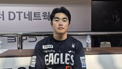'팀 내 홈런 선두' 한화 문현빈 나는 형들보다 안타를 더 많이 칠 것