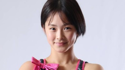 '2010년생 맞아?' 日 여고생 파이터 '데뷔전 완승'... 무려 30세 베테랑이 쉴새 없이 얻어맞다니