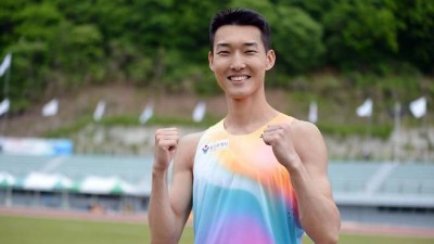 우상혁은 스파이크 찢어지고, 나마디는 10초35…기록경신 다음에