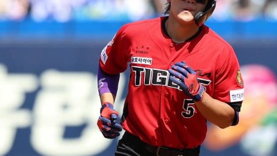 '홈런 단독 1위 뺏길 수 없지' KIA 김도영 11경기 만에 터진 13호포