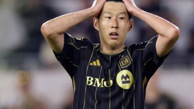 손흥민 끝내 분노 폭발...리그 9호 도움에도 LAFC, 내슈빌에 2-3 참패 '공식전 4연패'→감독 경질해라 여론 분노[MLS 리뷰]