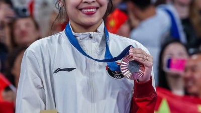 안세영 잠재적 라이벌 떠났다 英 해설가도 헌사…AN과 파리 올림픽 4강 명승부 주인공, 26살에 대표팀 은퇴→우아한 기술과 집요한 투혼 그리워