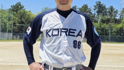 '두산 베어스 레전드' 니퍼트 감독의 빅드림유소년야구단, 결과 아닌 '과정'에 초점! 최윤오 실장 실수해도 재도전하는 용기 필요...선수들과 소통하며 성장할 것 [MD고베]
