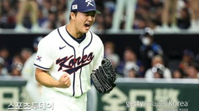 '빅리그 도전' 고우석, 1이닝 2K 무실점 호투…시즌 첫 승 수확