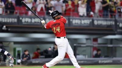 '악' KIA 아데를린, 사구 여파로 교체…선수 보호 차원, 병원 검진 예정 [광주 라이브]