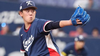 '가슴에 KOREA, 모자엔 태극마크' 일본 독립리그 그 투수, 감격의 소프트뱅크 입단