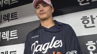 왕옌청은 왜, 7이닝 2실점 호투하고 류현진 선배를 찾아갔을까 [대전 현장]