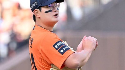 김서현, 퓨처스 등판 '1이닝 2실점'…'볼넷-사구-안타-안타-볼넷' 아직 시간이 필요한 걸까