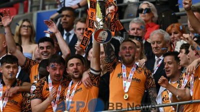 헐시티, 2부 강등 10년만에 EPL 승격... 토트넘-웨스트햄 강등 전쟁만 남았다