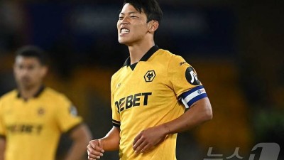 황희찬, EPL 최종전서 풀타임…울버햄튼은 최하위로 강등