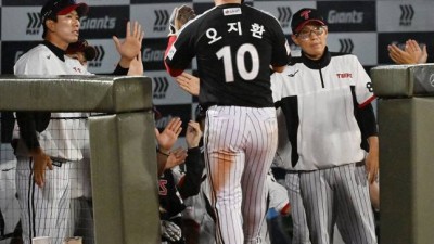 유영찬 없는 LG, '비'가 최고의 마무리! 톨허스트 6⅓이닝 1실점 호투→천성호 번트 대신 결승타→7회 강우콜드승…선두와 '0G 차' [부산:스코어]