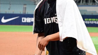 'KIA 최초 역사 썼다' 4연승 이끈 막내의 완벽투…이범호 감독 실력으로 데뷔 첫 승 따냈다 [오!쎈 고척]
