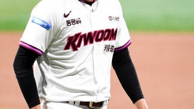 '이럴거면 완벽하게 몸 만들고 나오지'…'159㎞' 안우진, 물집으로 또 4이닝 교체→연이은 부상에 신뢰마저 '흔들'