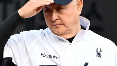 공만 빠르다고 야구가 되나, 볼질하면 안 되지 김경문 왜 목소리 높였나…한화 투수들이여, 옆에 200승 류현진이 있다