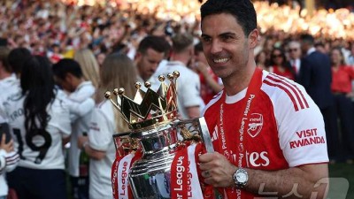 아스널에 22년 만에 우승 안긴 아르테타, EPL 올해의 감독상 수상