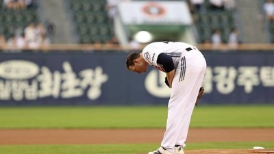 운명의 장난인가, 재계약 불발→이적 성공→90도 인사 후 친정 울렸다…무려 '7이닝 무실점'으로